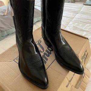 Tony Lama Cowboy Boots never worn